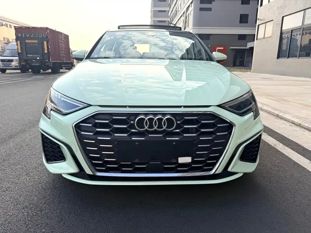 Audi A3 2023 из CN, фото 3