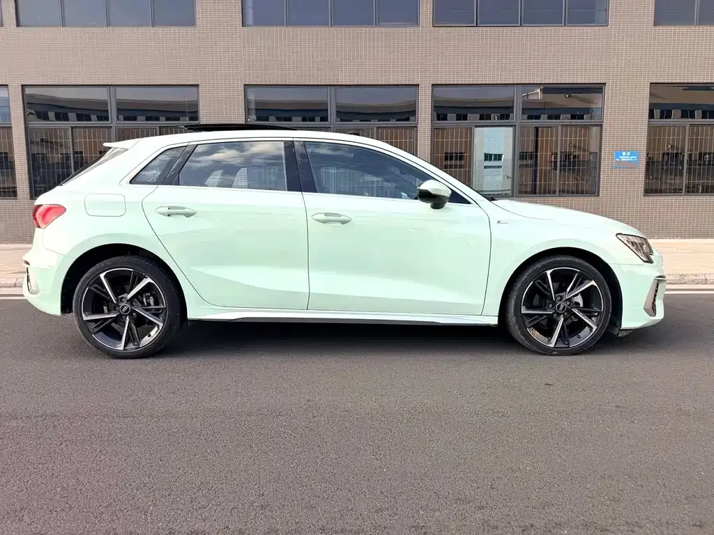 Audi A3 2023 из CN, фото 7