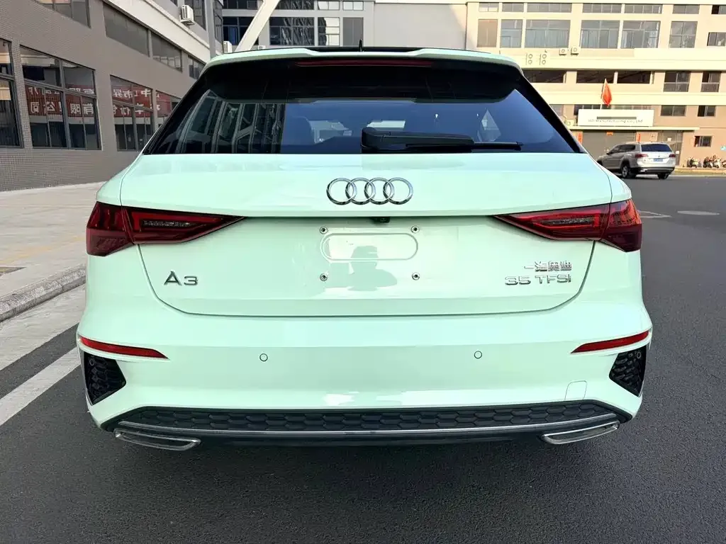 Audi A3 2023 из CN, фото 6
