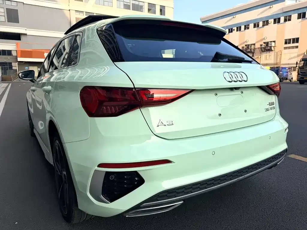 Audi A3 2023 из CN, фото 2