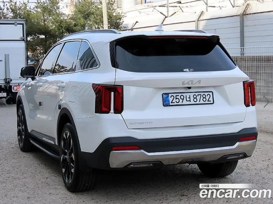 Kia Sorento — фото 9