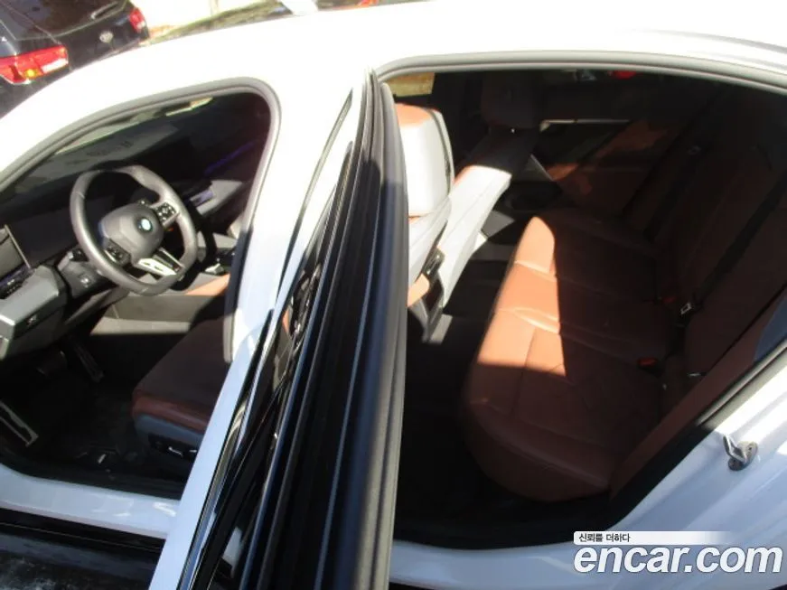 BMW 5-Series 2024 из KR, фото 7