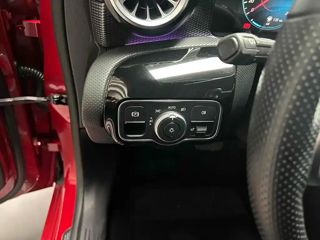 Mercedes-Benz A-Class 2021 из CN, фото 7