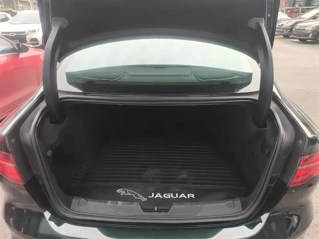 Jaguar XEL 2023 из CN, фото 5