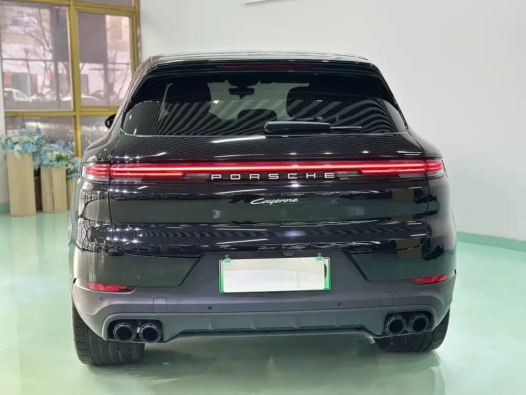 Porsche Cayenne Hybrid — фото 9