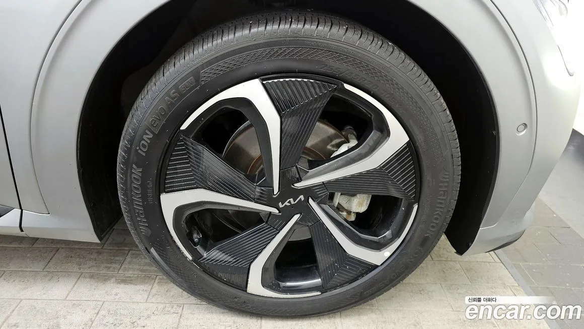 Kia EV6 — фото 7