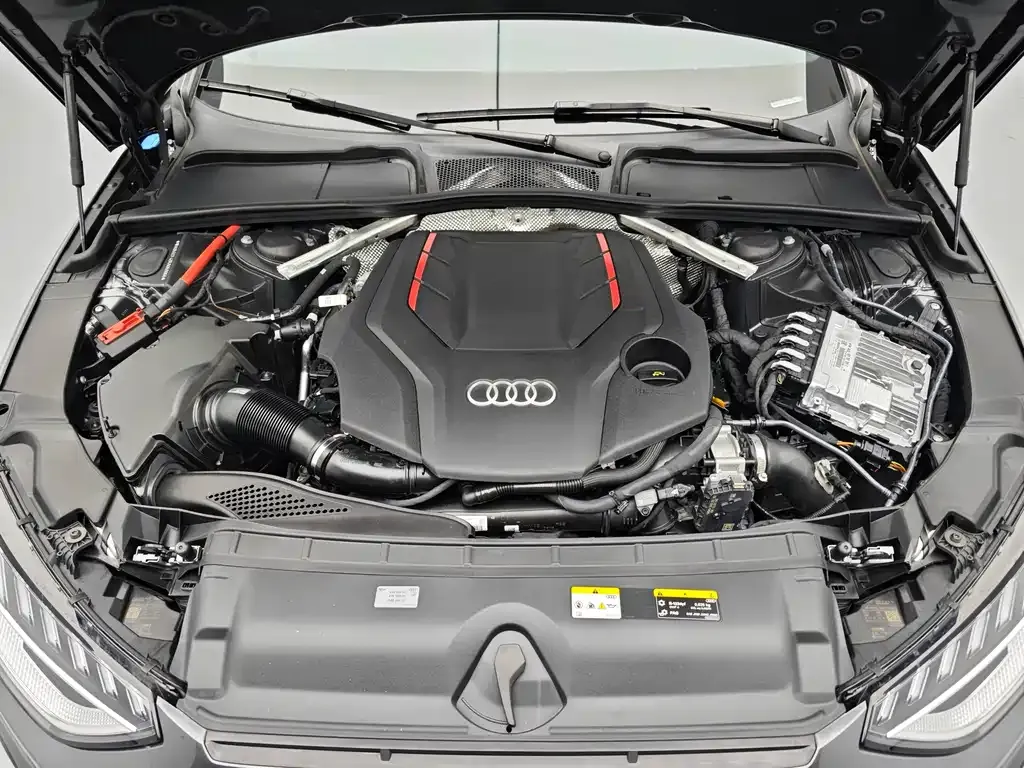 Audi S4 2024 из CN, фото 9