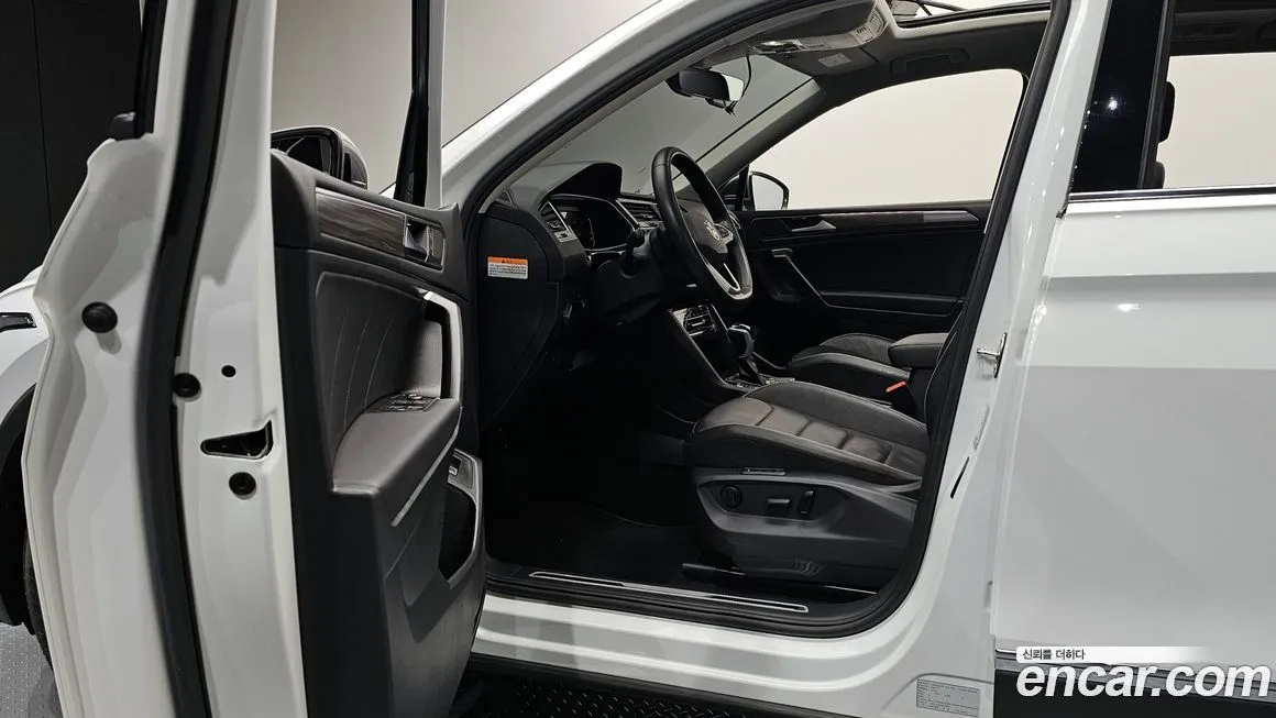 Volkswagen Tiguan — фото 2
