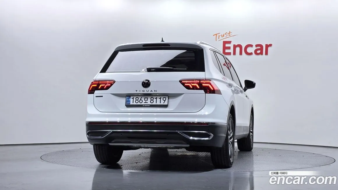 Volkswagen Tiguan — фото 3