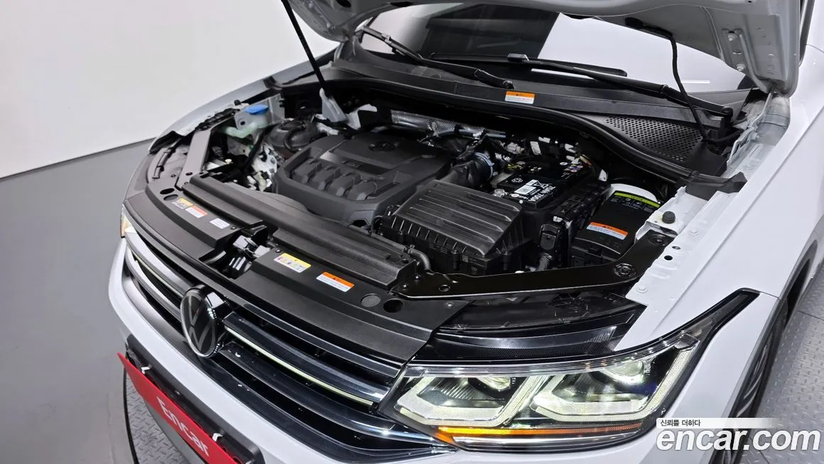 Volkswagen Tiguan — фото 8