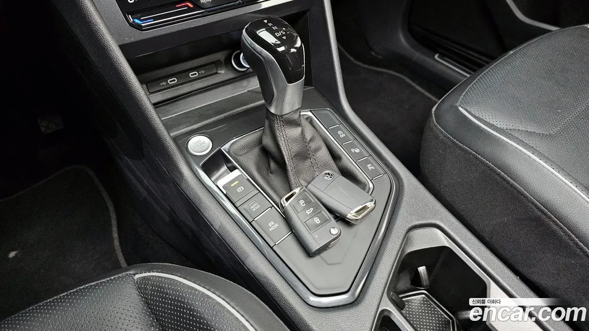Volkswagen Tiguan — фото 10