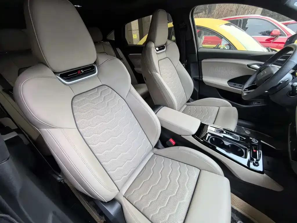 Audi Q6L Sportback e-tron 2025 из CN, фото 6