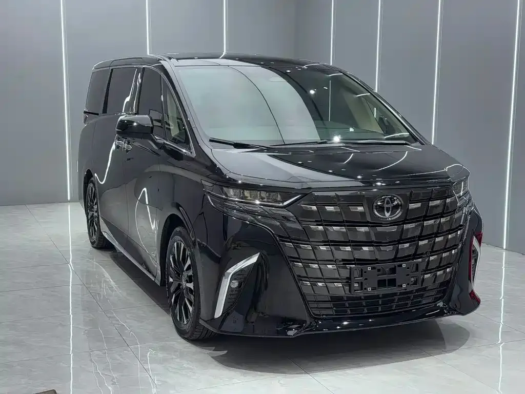 Toyota Alphard — фото 8