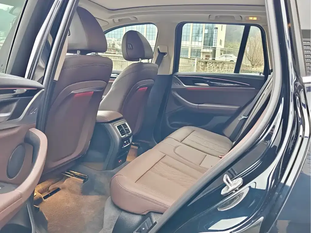 BMW X3 2025 из CN, фото 2