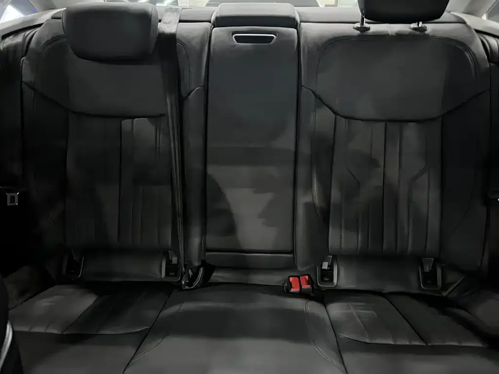 Audi A6L 2021 из CN, фото 2
