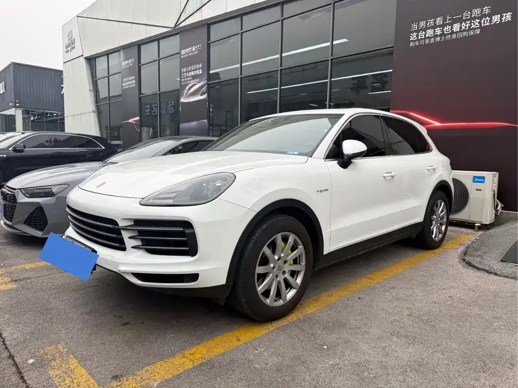 Porsche Cayenne Hybrid 2021 из CN, фото 1