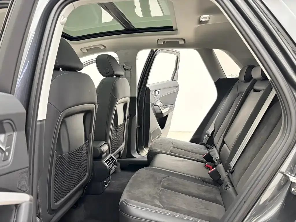 Audi Q3 2022 из CN, фото 10