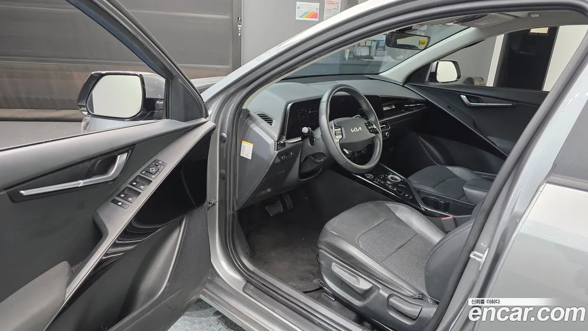 Kia Niro 2023 из KR, фото 5