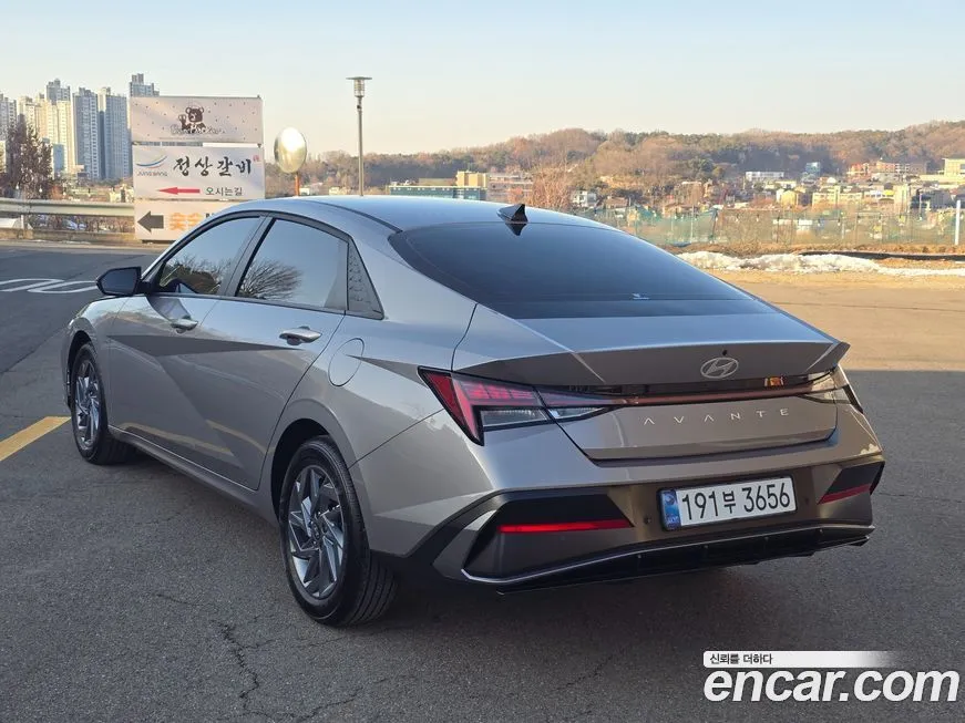 Hyundai AVANTE — фото 9
