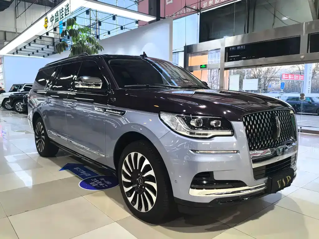 Lincoln Navigator One 2023 из CN, фото 3