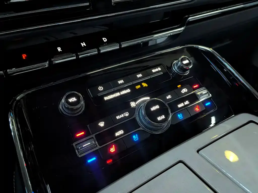 Lincoln Navigator One 2023 из CN, фото 6