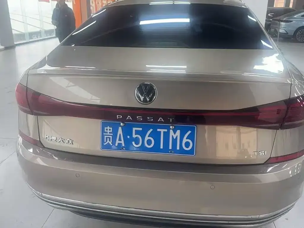 Volkswagen Passat — фото 3
