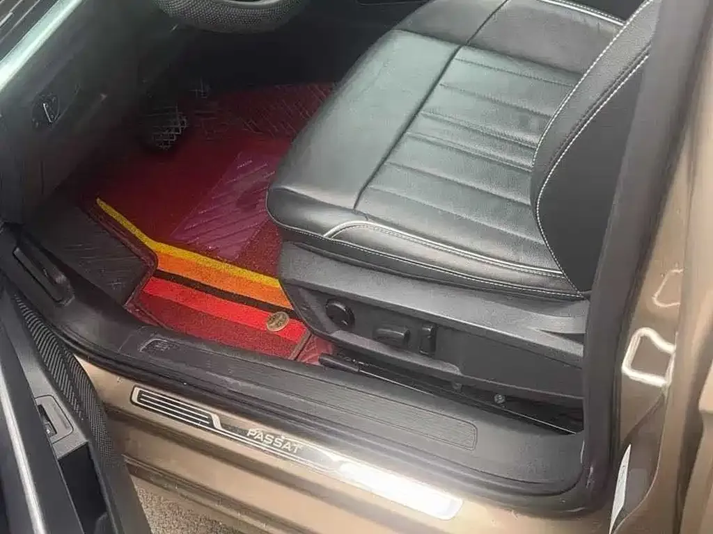 Volkswagen Passat — фото 6