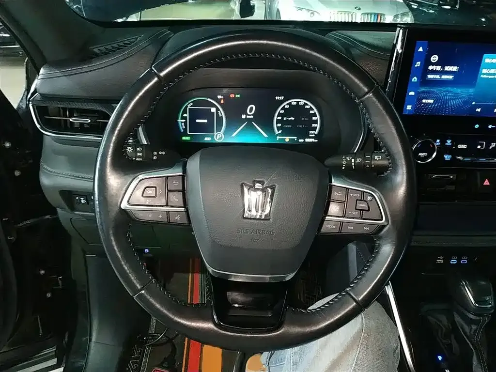 Toyota Crown Kluger 2021 из CN, фото 10