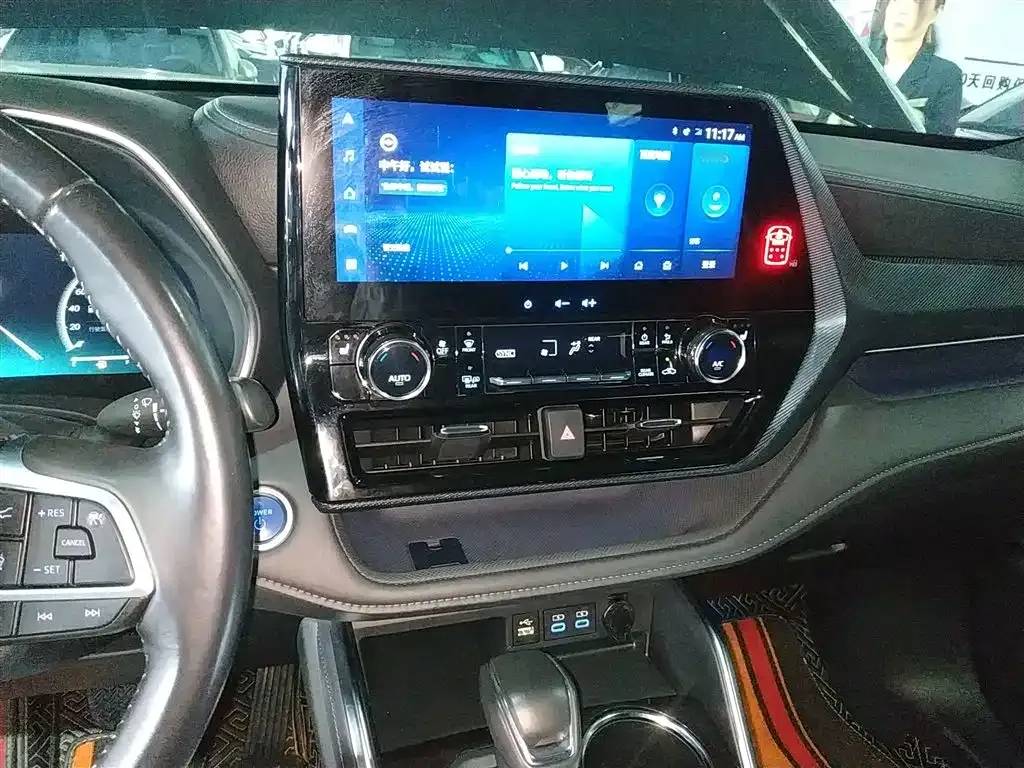 Toyota Crown Kluger 2021 из CN, фото 9