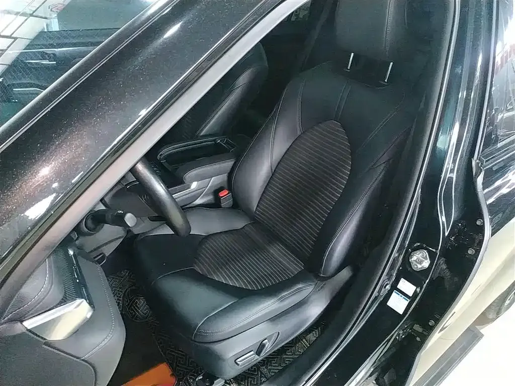 Toyota Crown Kluger 2021 из CN, фото 7