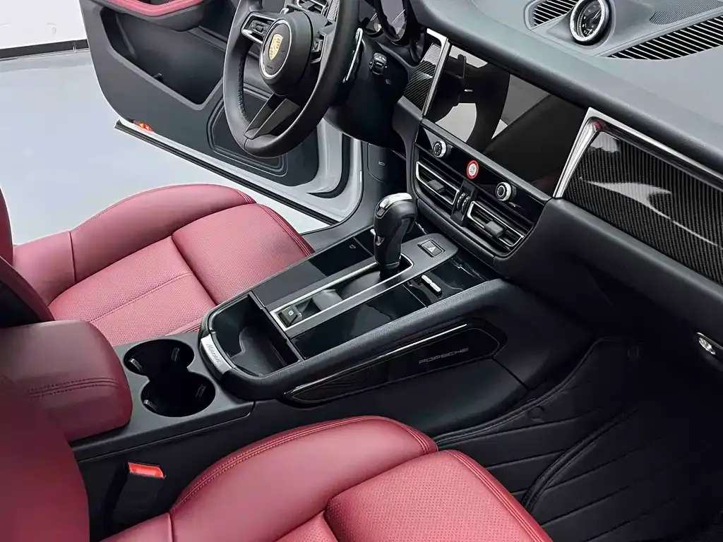Porsche Macan — фото 9
