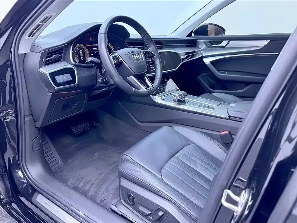 Audi A6L — фото 4
