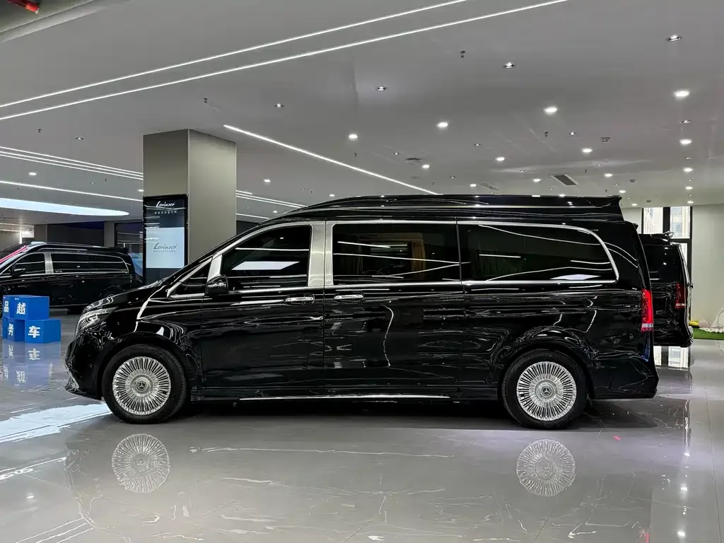 Mercedes-Benz V-Class 2022 из CN, фото 9