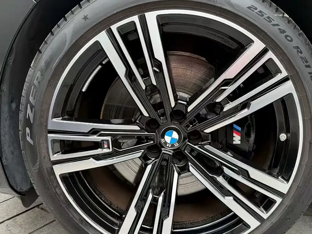 BMW 7 Series 2025 из CN, фото 7