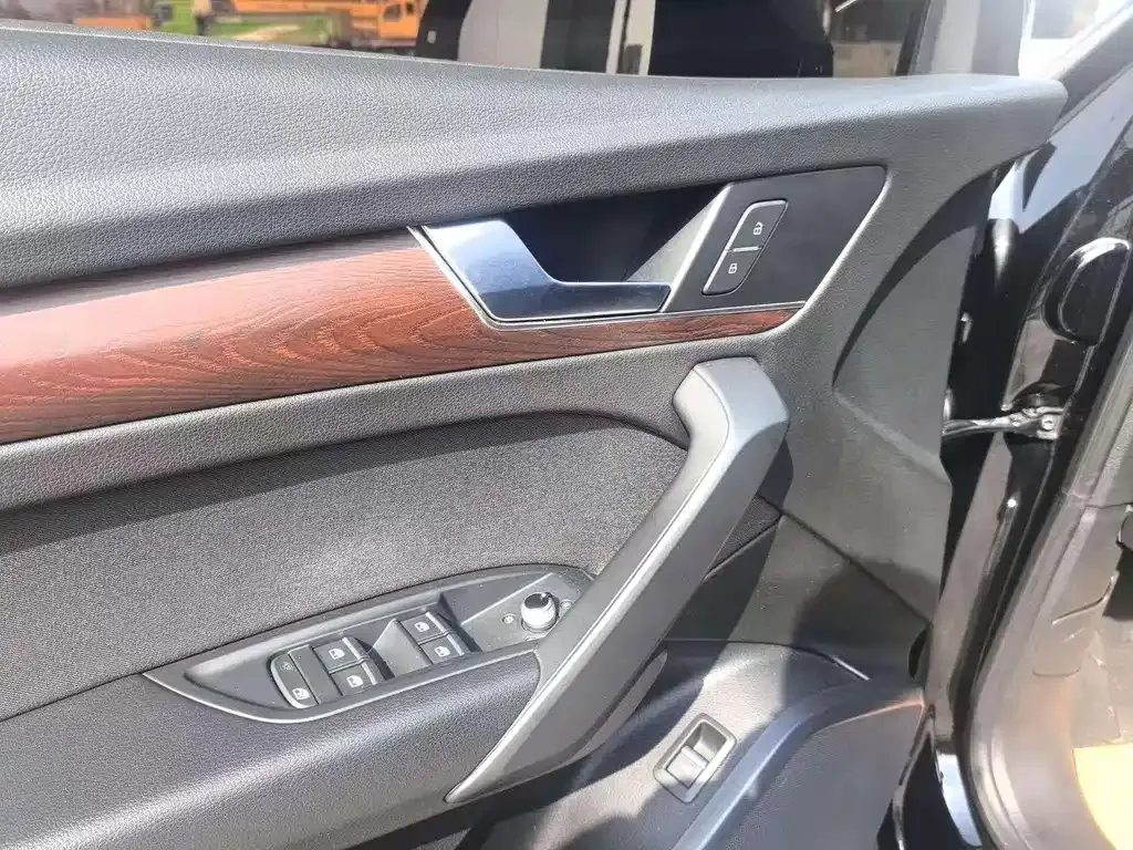 Audi Q5L 2023 из CN, фото 10