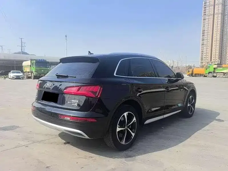 Audi Q5L 2023 из CN, фото 3