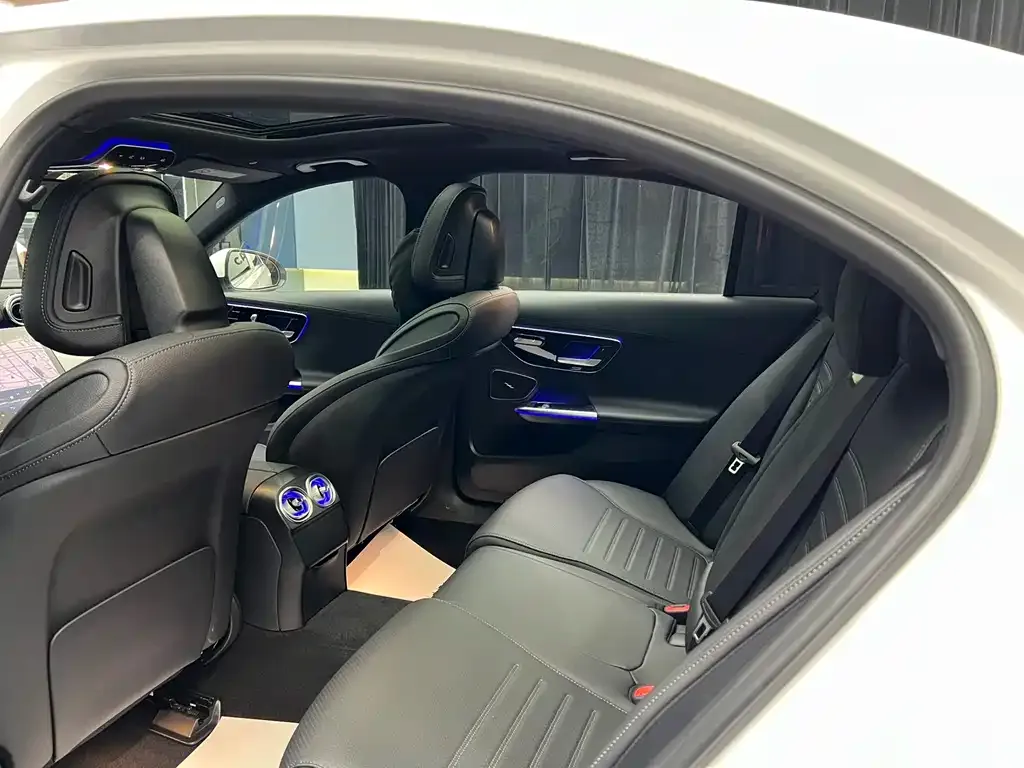 Mercedes-Benz C-Class 2024 из CN, фото 7