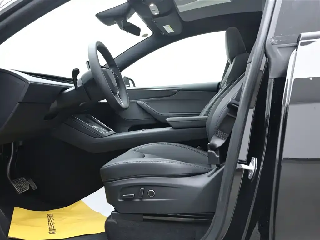 Tesla Model Y 2026 из CN, фото 3
