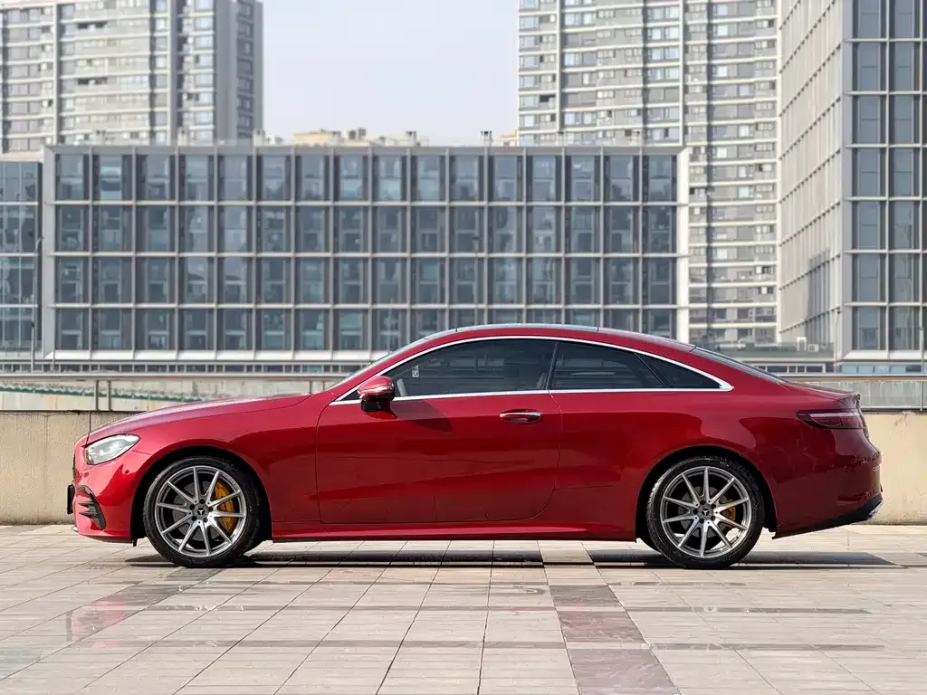 Mercedes-Benz E-Class (Import) — фото 9