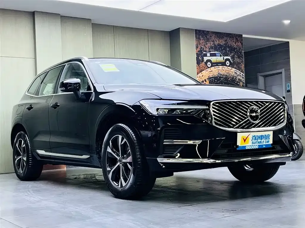 Volvo XC60 — фото 10