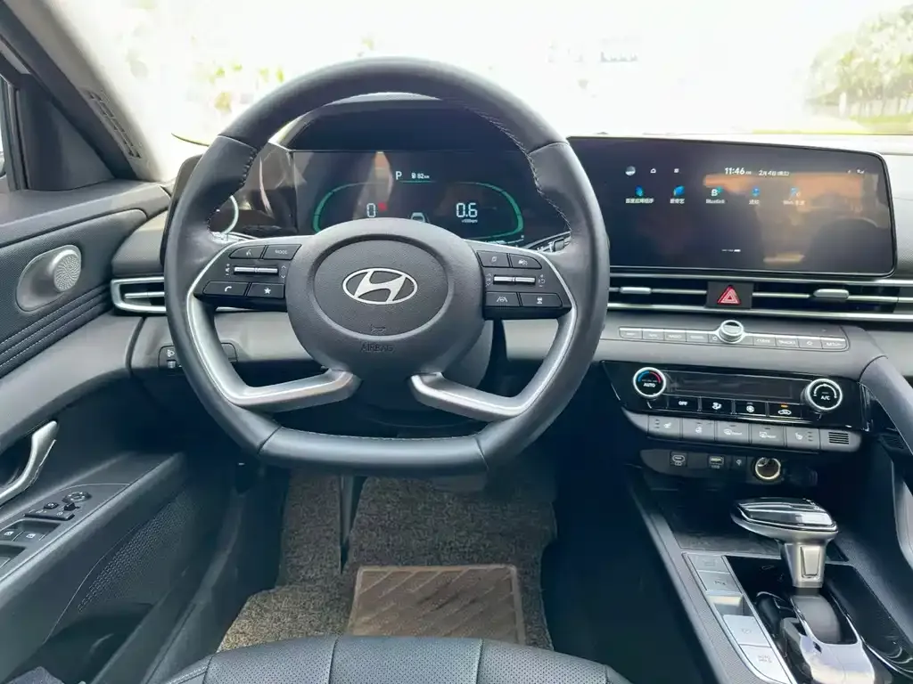 Hyundai Elantra 2024 из CN, фото 4