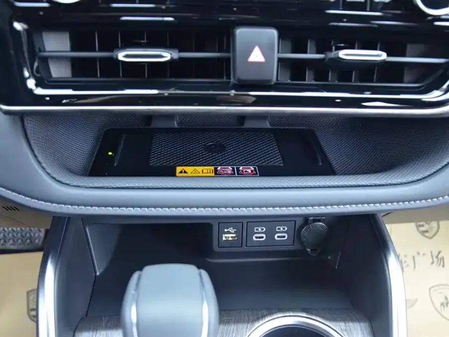 Toyota Crown Kluger 2026 из CN, фото 10