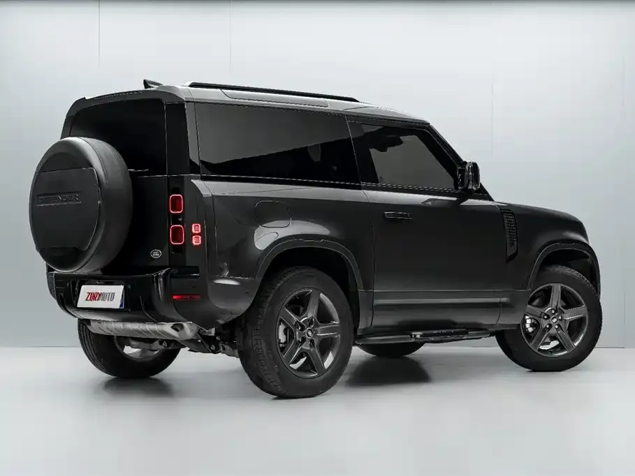 Land Rover Defender — фото 8