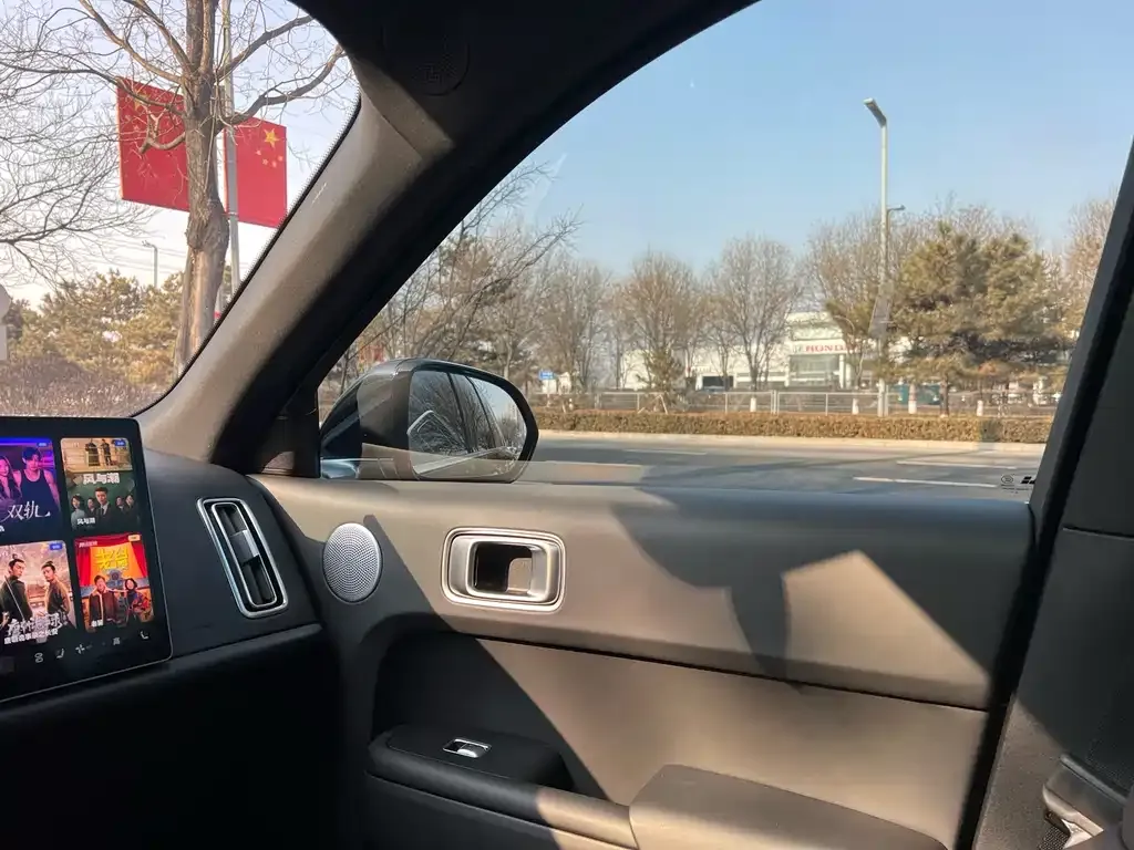 Li Auto L8 2023 из CN, фото 3