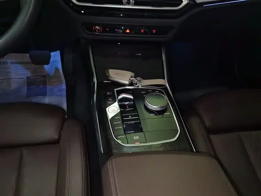 BMW 3 Series 2023 из CN, фото 8