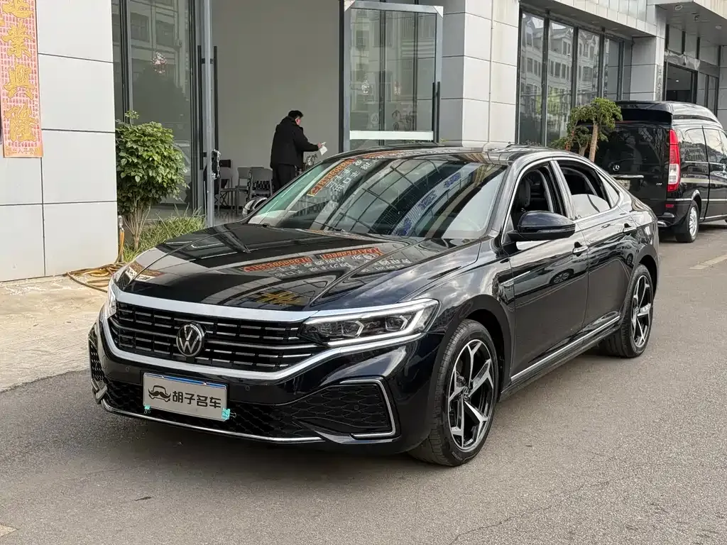 Volkswagen Passat — фото 5