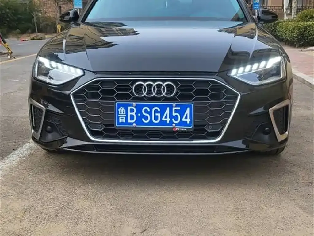 Audi A4L 2021 из CN, фото 5