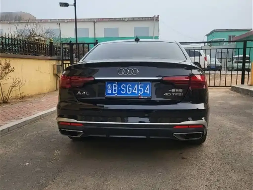 Audi A4L 2021 из CN, фото 7