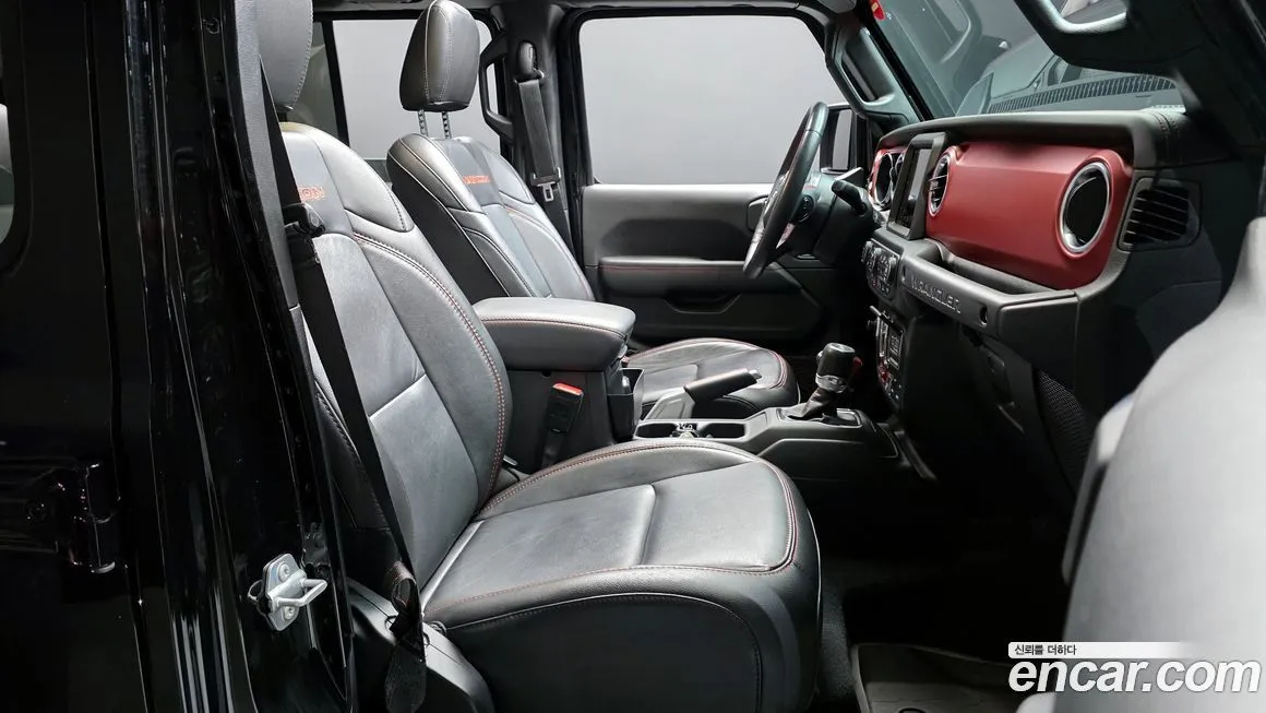 Jeep Wrangler 2022 из KR, фото 3