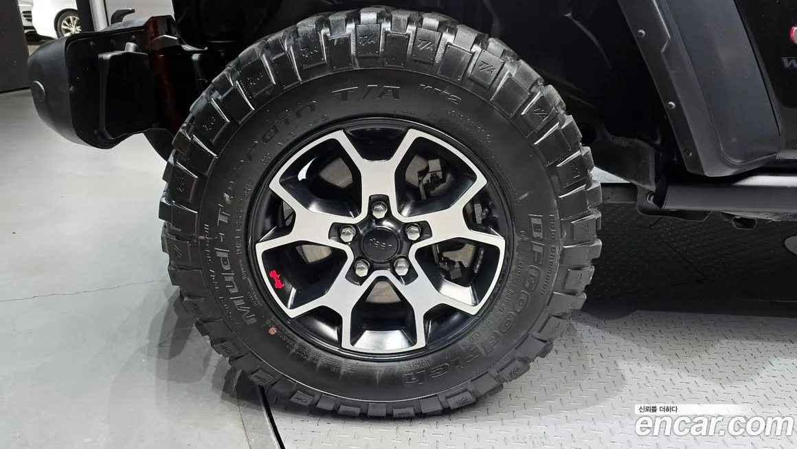 Jeep Wrangler 2022 из KR, фото 8